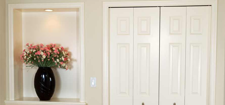 residential closet door repair in Orosi
